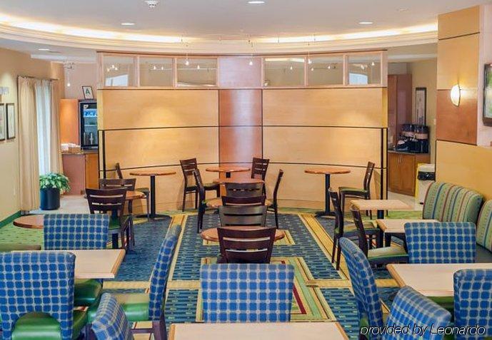Hotel Springhill Airport 3*