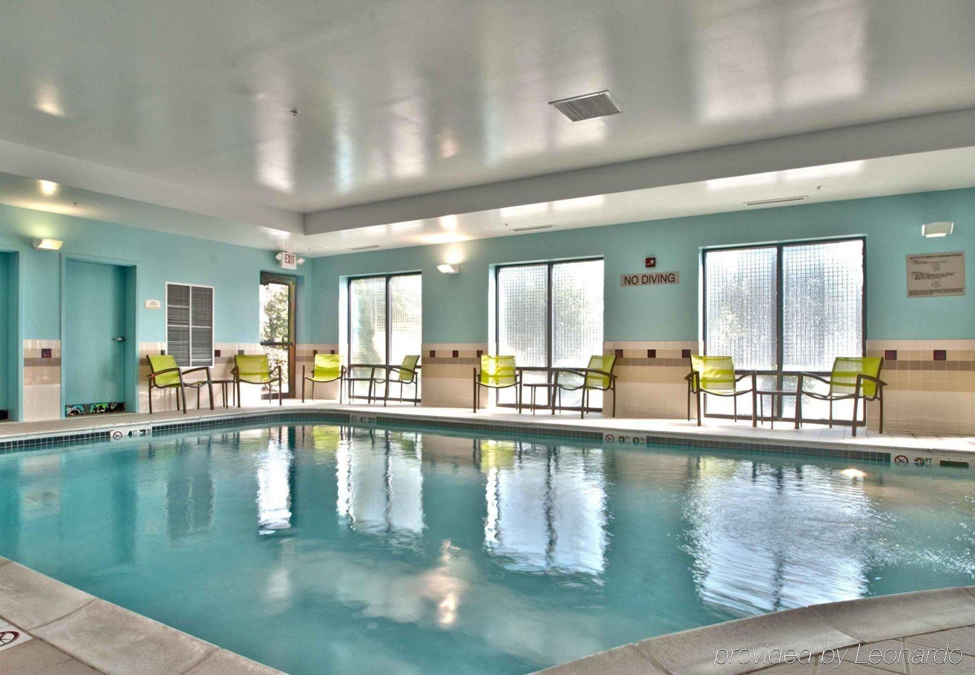 Springhill Airport Hotel 3*